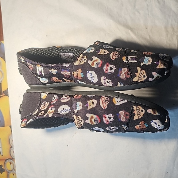 Bobs for Dogs 🐕 Skechers Slipons - Picture 2 of 6